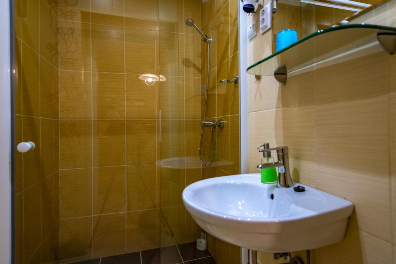 Abt Apartments บูดาเปสต์ ภายนอก รูปภาพ