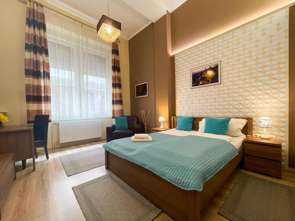 Abt Apartments บูดาเปสต์ ภายนอก รูปภาพ
